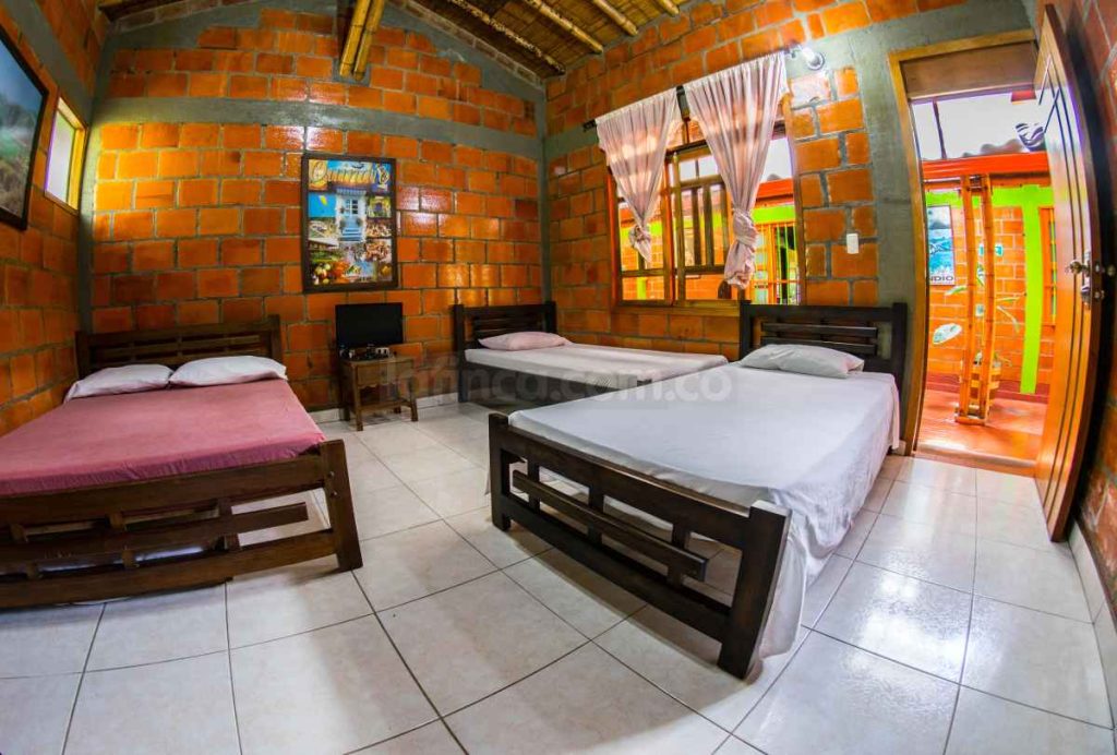 Fincas turísticas en Quindío para grupos grandes - Montenegro Pitaya