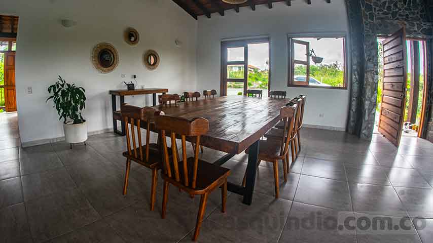 montenegro_flaboyanes_09 Alquiler de fincas en Quindío - Montenegro Flamboyan