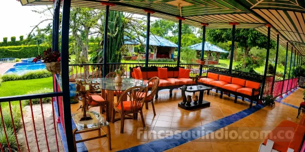 Cocina o terraza social de Finca Montenegro Bellisima, para compartir en grupo