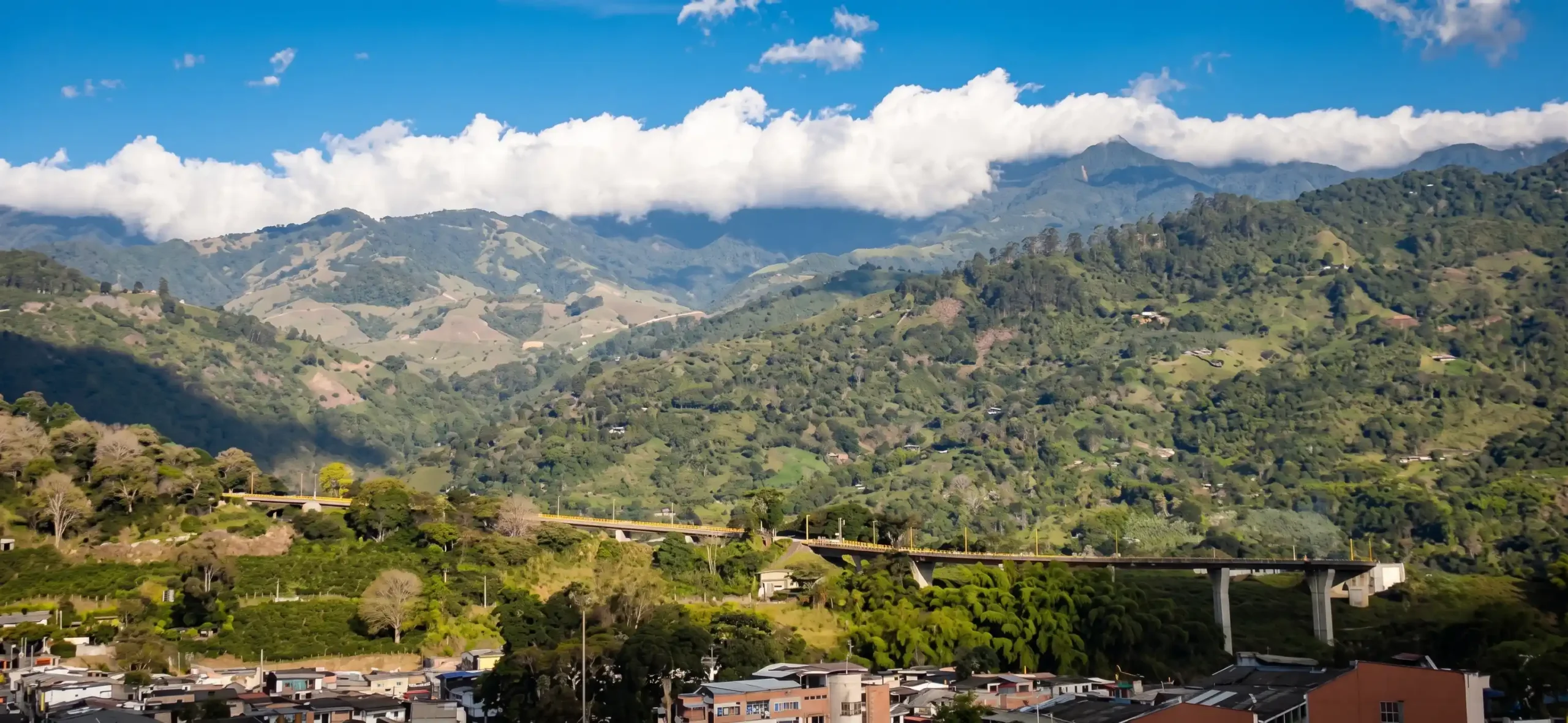 Paisaje natural de Calarca para contenidos de turismo en Calarca, Quindio y el Eje Cafetero