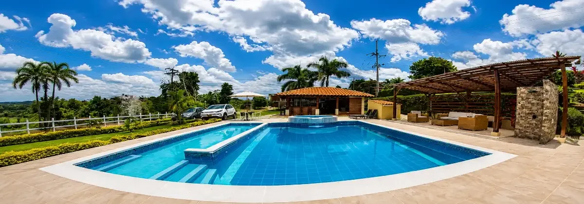 Finca Montenegro Carey