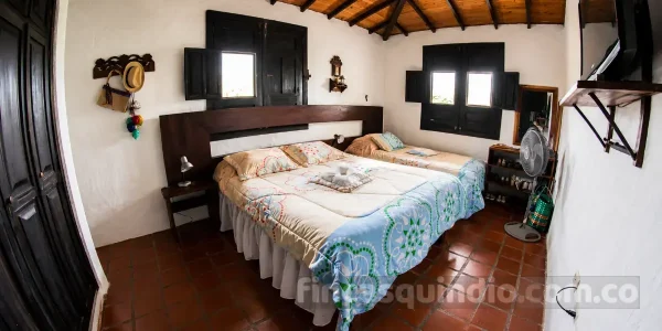 Habitación para alojamiento rural en el Eje Cafetero, con ventilación interior