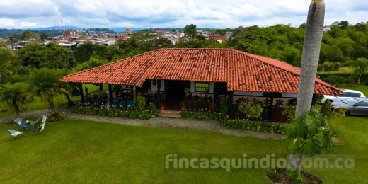 Fachada de Finca Montenegro Castaño en Montenegro, Quindío, vista desde el exterior