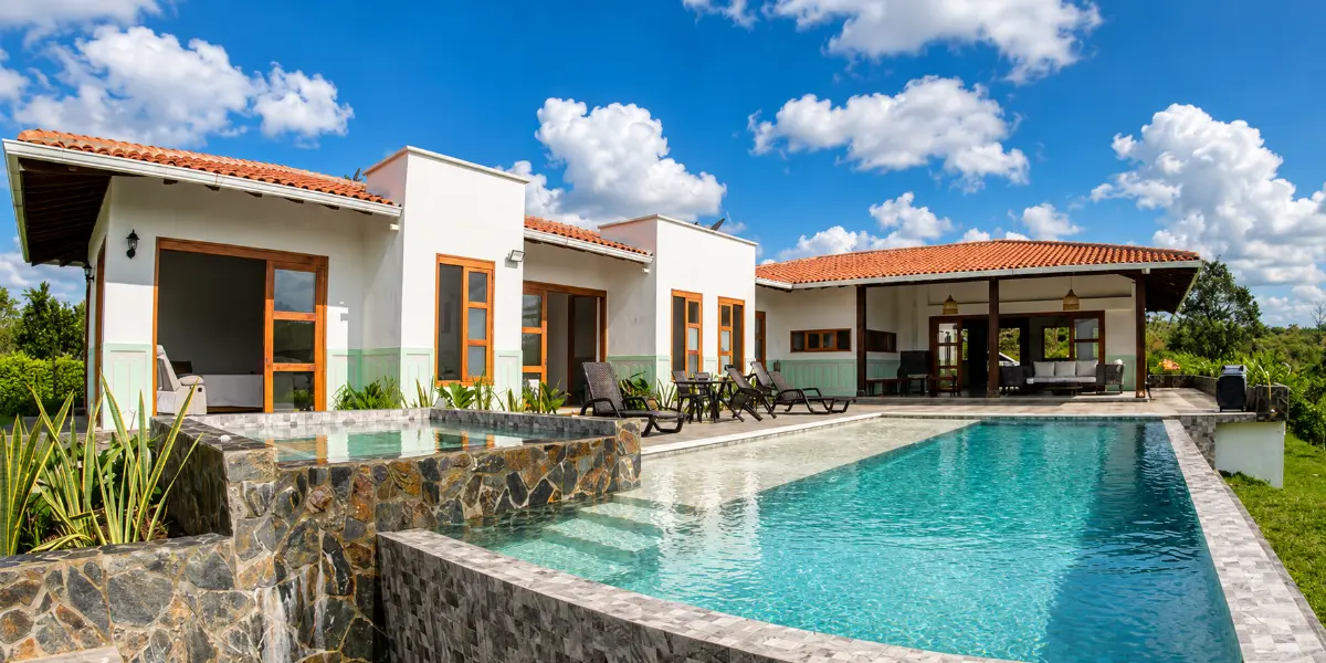 Fachada de Finca Montenegro Flamboyan en Montenegro, Quindío