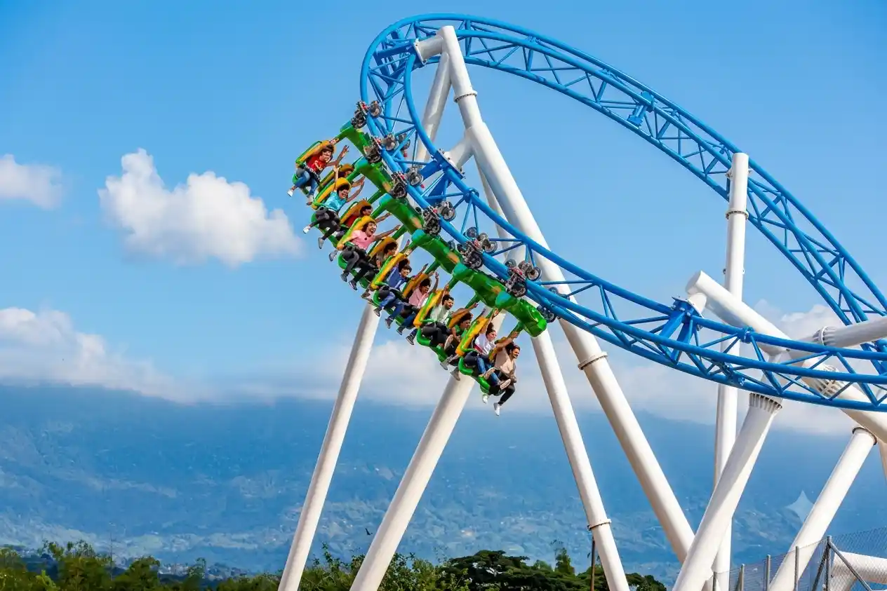 Atraccion Avix del Parque del Cafe en Montenegro, Quindio, una experiencia destacada para visitantes del parque.
